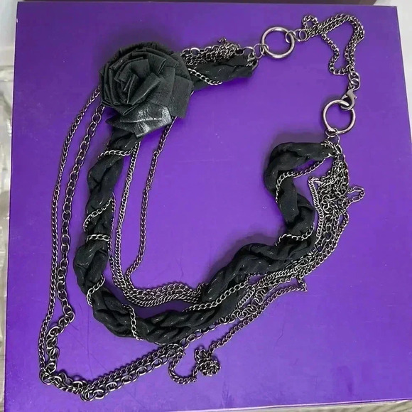 Faux Leather Flower Chain Chunky Necklace - Picture 1 of 8
